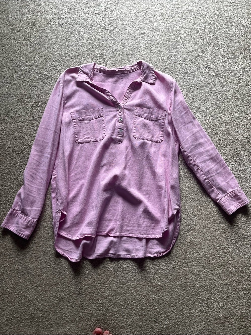 Button down tops - Picture 2 of 7